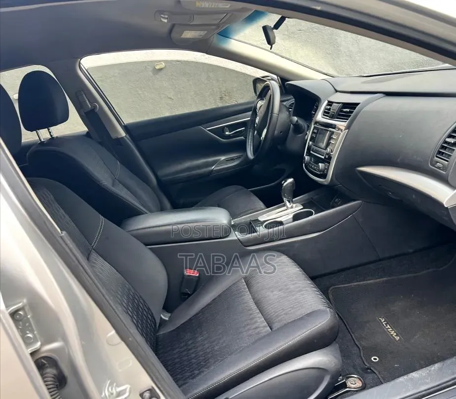 Nissan Altima 2018 Silver