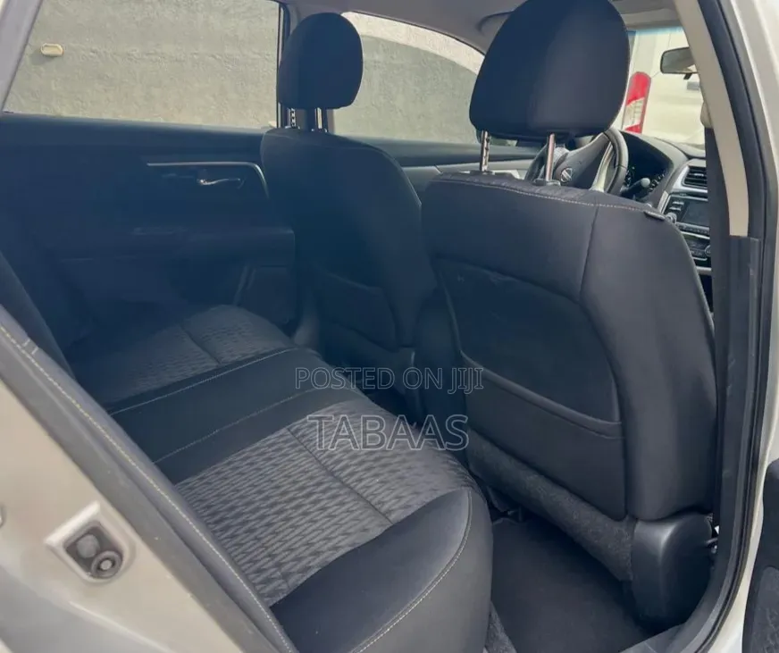 Nissan Altima 2018 Silver