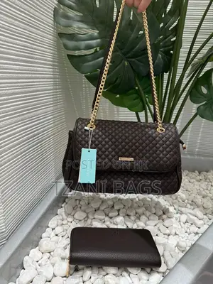 Chrisrosy Handbag
