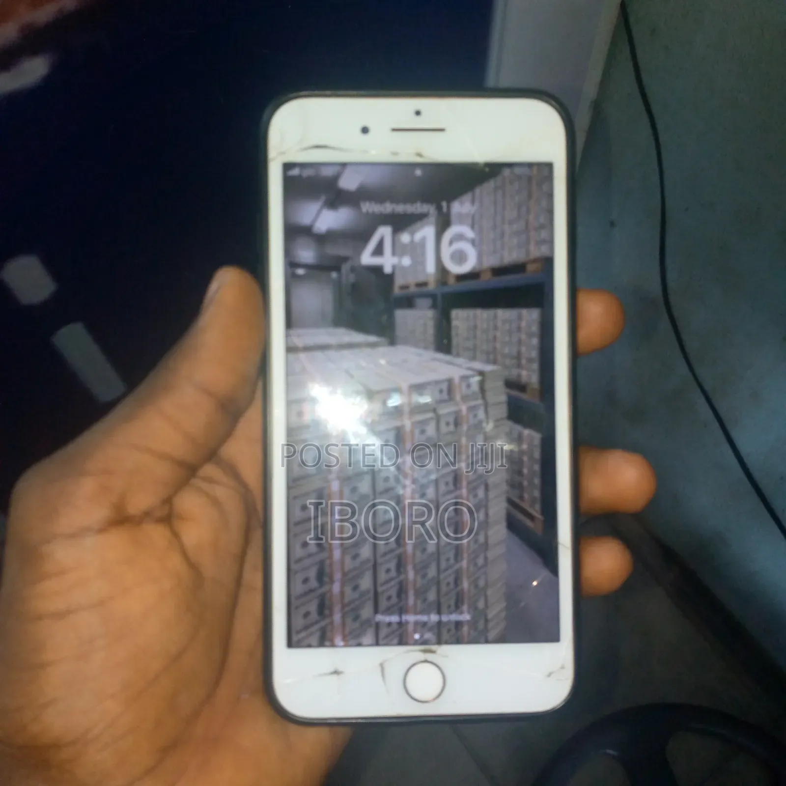 Apple iPhone 8 Plus 64 GB Gold