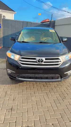 Toyota Highlander Limited 3.5l 4WD 2013 Black
