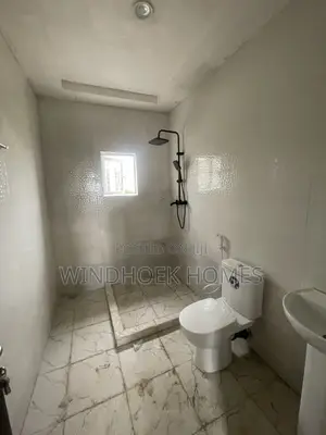 3bdrm Block of Flats in Mikkuch Vile Estate, Gaduwa for rent