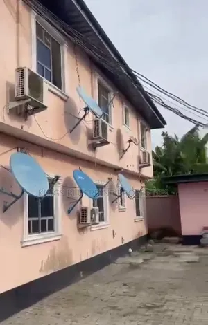 3bdrm Block of Flats in Off Pti Road, Warri for sale