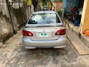 Toyota Corolla 2005 Silver