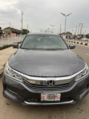 Honda Accord Touring 4dr Sedan FWD (3.5L 6cyl 6A) 2016 Gray