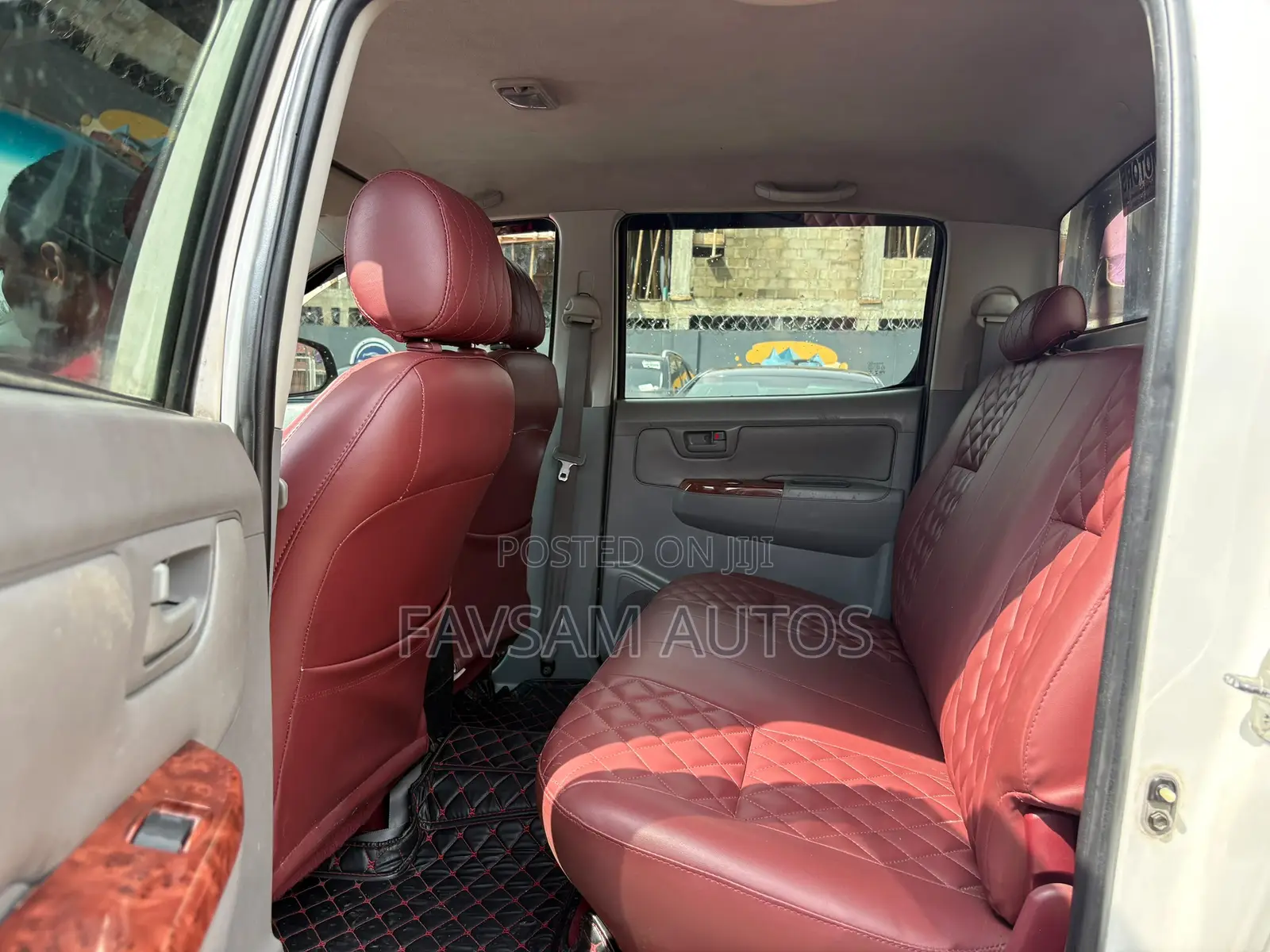 Toyota Hilux 2006 White