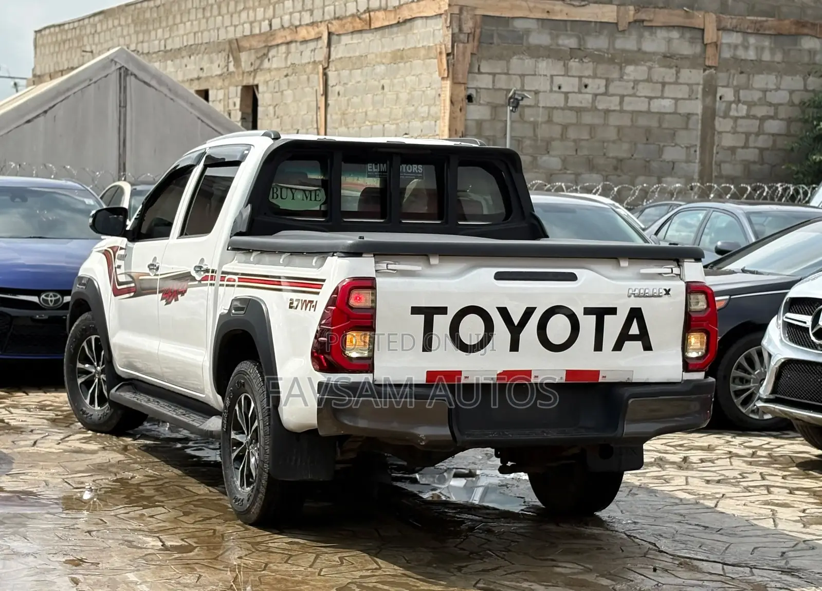 Toyota Hilux 2006 White