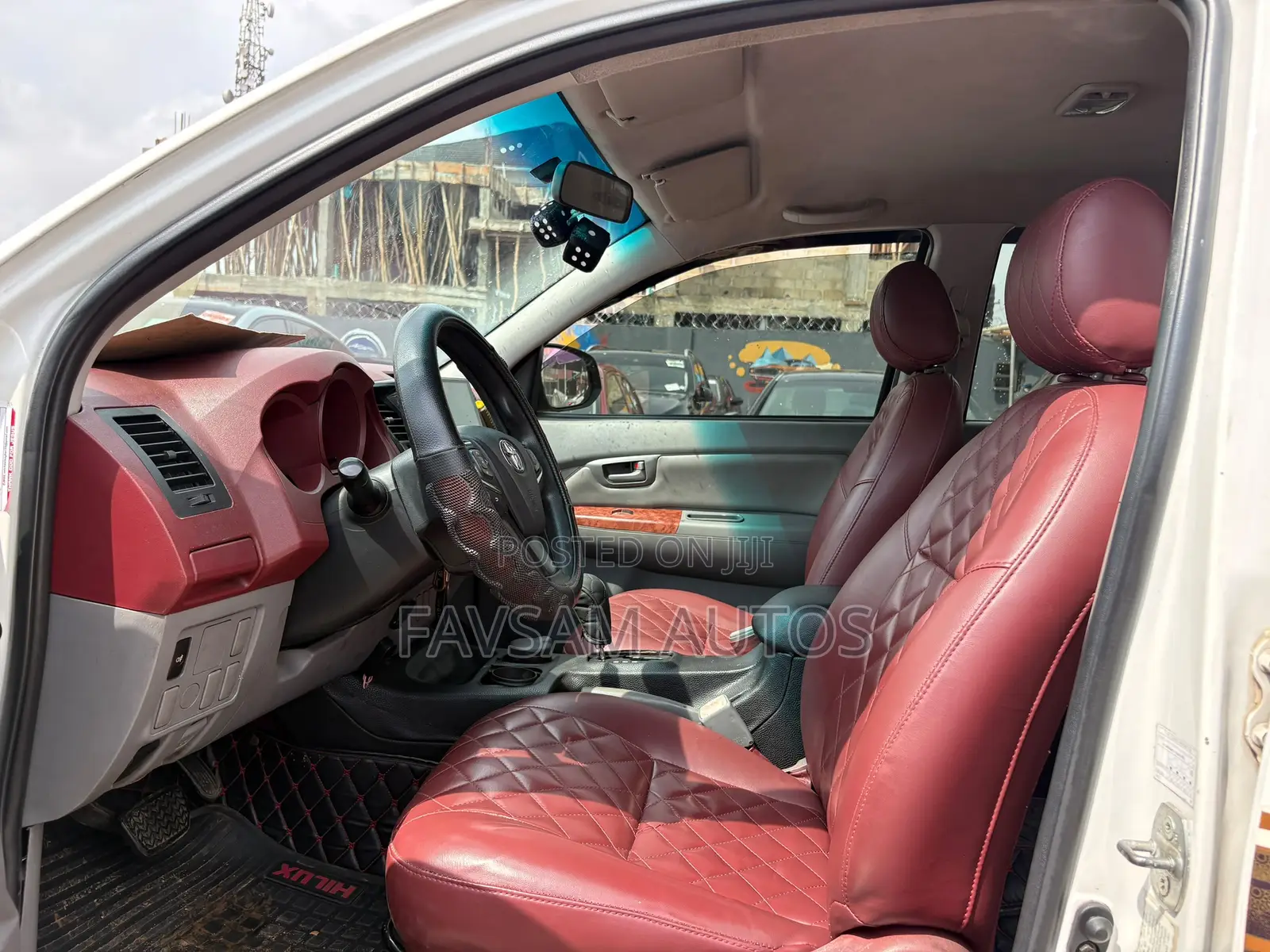 Toyota Hilux 2006 White