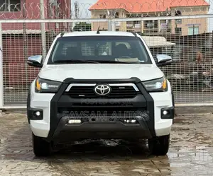 Toyota Hilux 2006 White