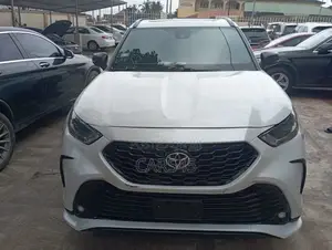 Toyota Highlander 2022 Black