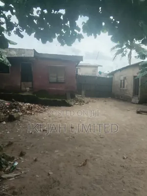 4bdrm Block of Flats in Ifako-Ogba for sale