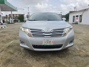 Toyota Venza 2010 Silver