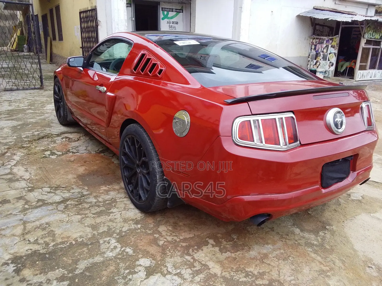 Ford Mustang 2012 Red
