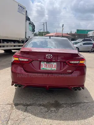 Toyota Camry XSE FWD (2.5L 4cyl 8AM) 2018 Burgundy