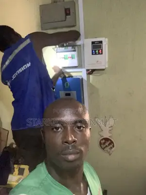 Solar Power Inverter System