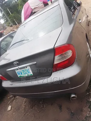 Toyota Camry 2004 Gray