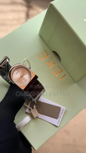 Ieke Women's Classy Watch