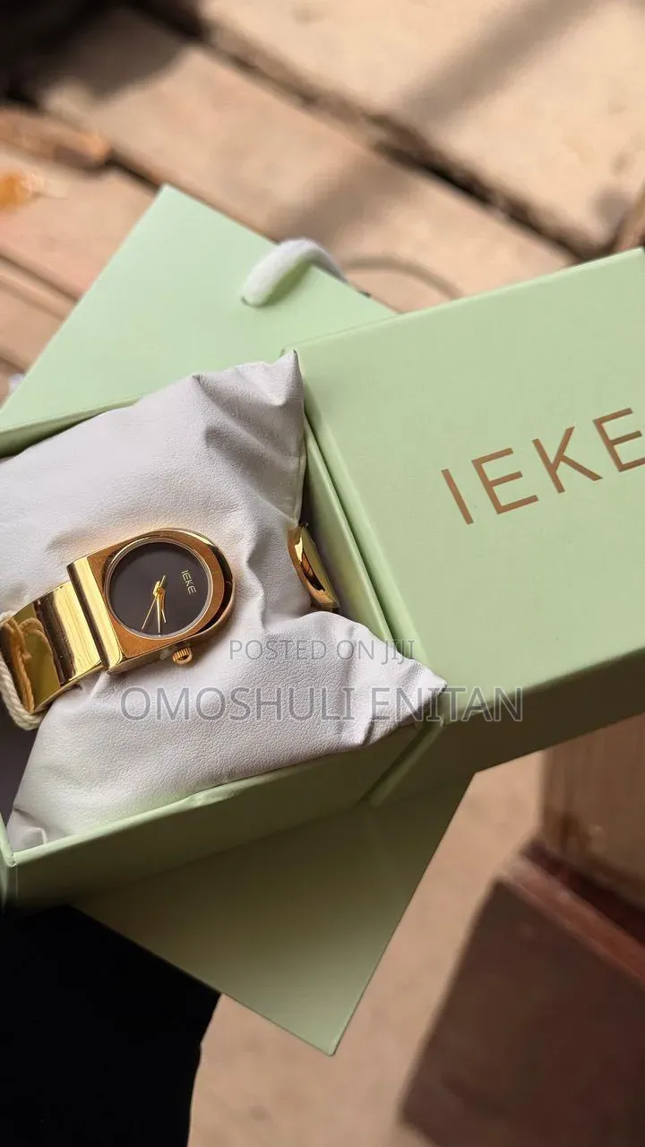 Ieke Women's Classy Watch