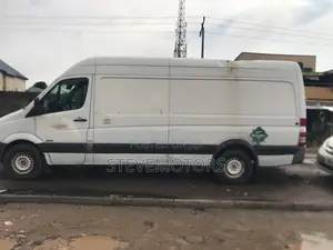 Mercedes-Benz Sprinter 2012 White