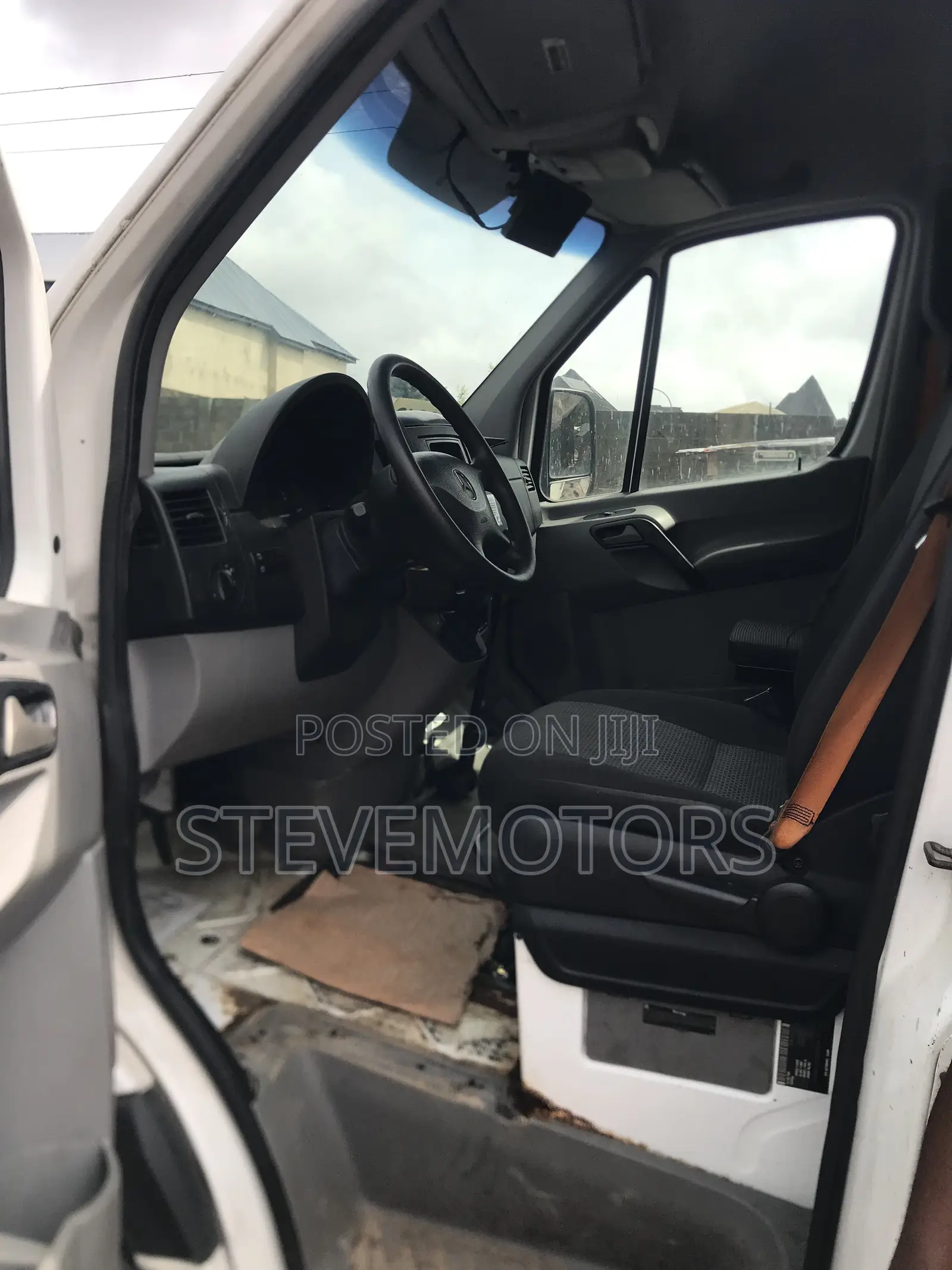 Mercedes-Benz Sprinter 2012 White