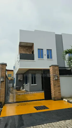 4bdrm Townhouse / Terrace in Ogudu Gra Phase2 for rent