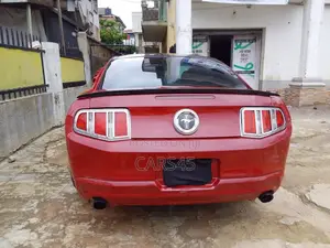 Ford Mustang 2012 Red