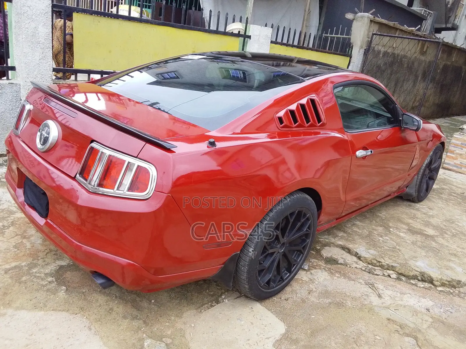 Ford Mustang 2012 Red