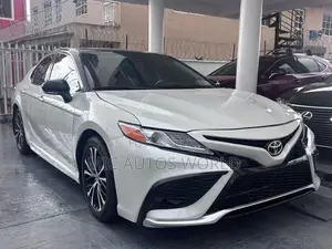Toyota Camry 2020 White
