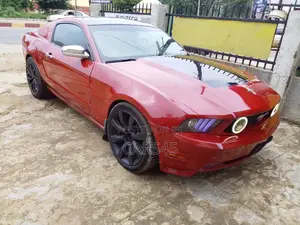 Ford Mustang 2012 Red