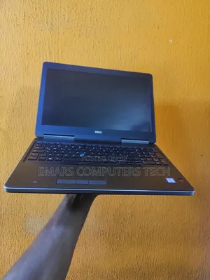 Laptop Dell Precision 7520 16GB Intel Core i7 SSD 256GB