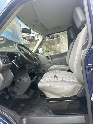 Volkswagen Transporter 2005 Blue