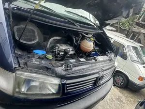 Volkswagen Transporter 2005 Blue