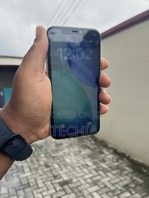 Apple iPhone 11 64 GB White