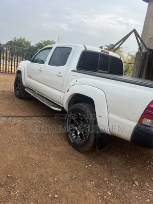 Toyota Tacoma Double Cab V6 2012 White