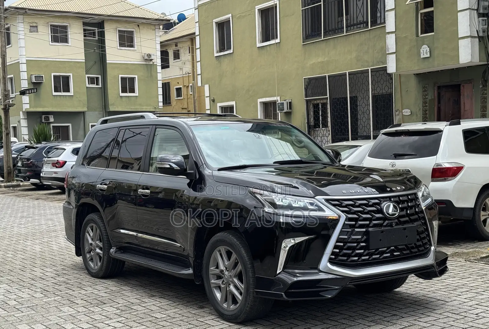 Lexus LX 570 2010 Black