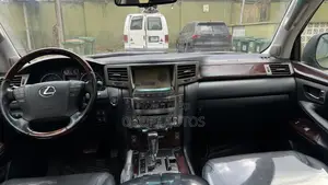 Lexus LX 570 2010 Black