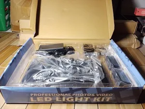 Led 600 Pro Light Kit + Stand + Batteries + Charger