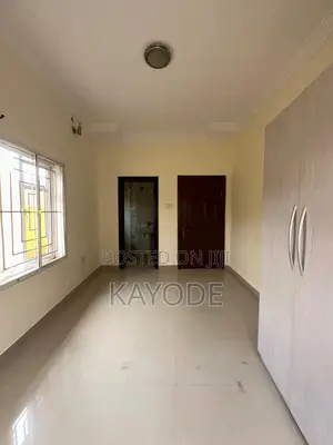 2bdrm Block of Flats in Lekki Phase 1 for rent