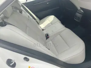 Lexus ES 2015 White