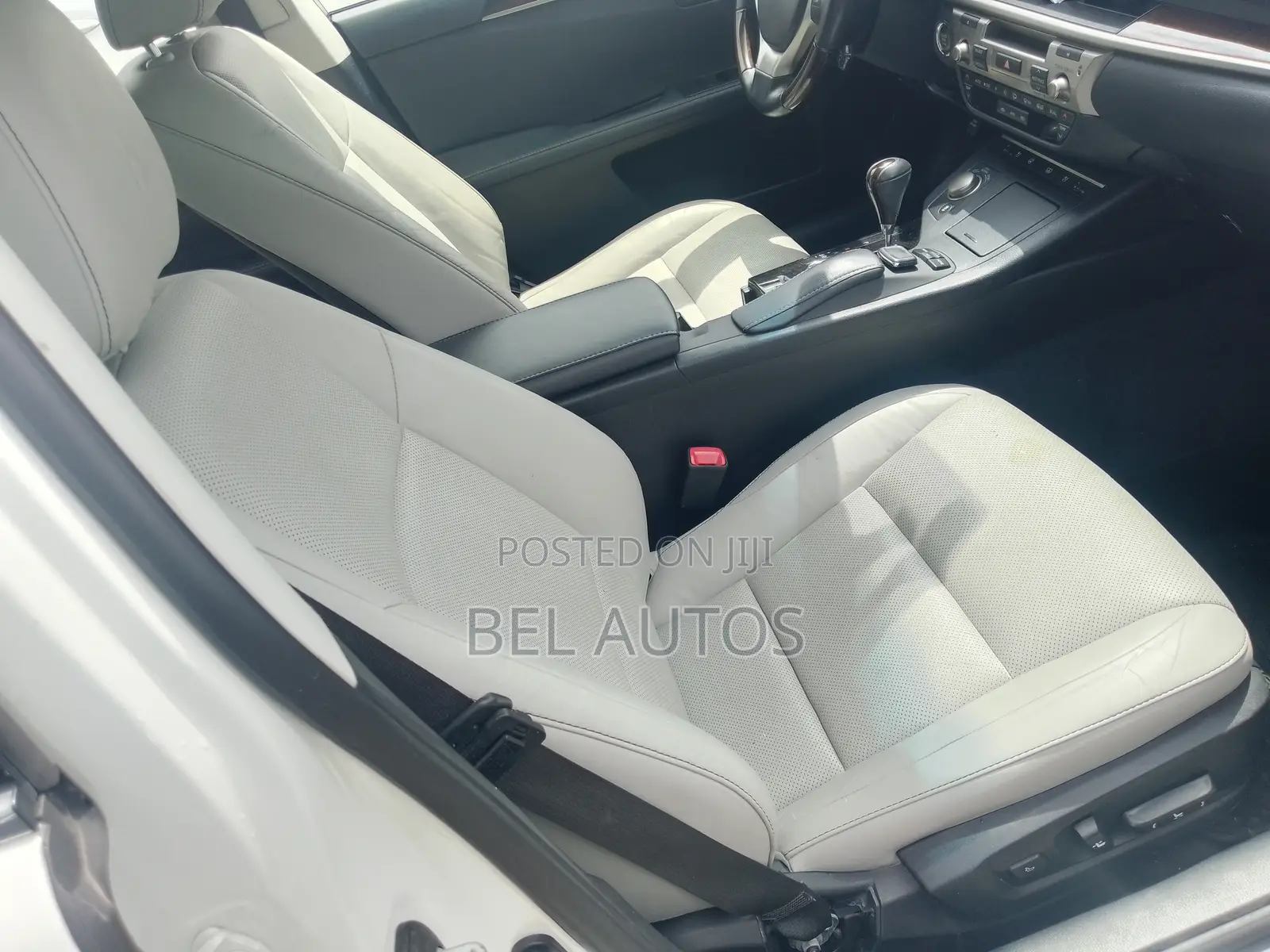 Lexus ES 2015 White