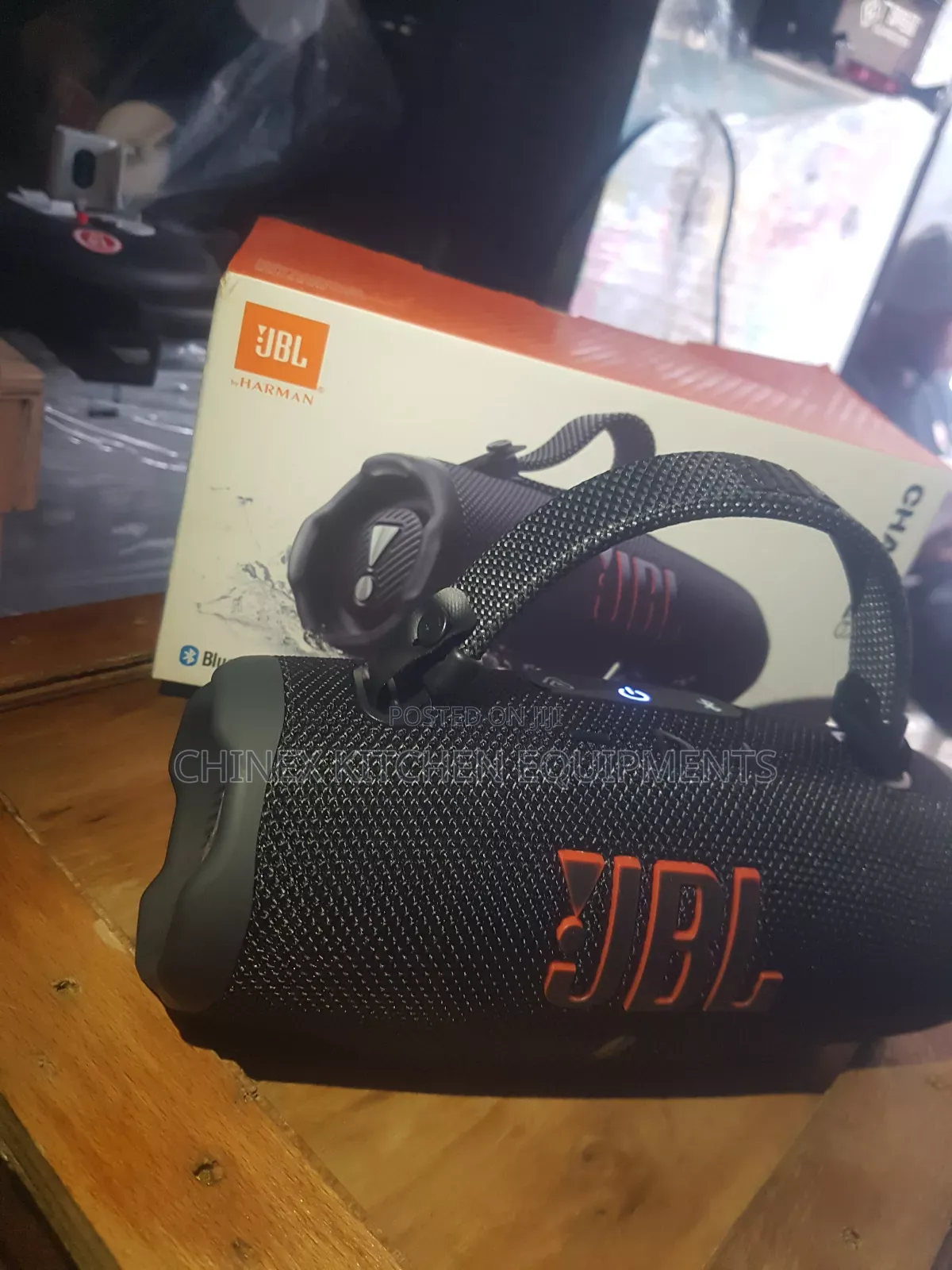 JBL Charge6