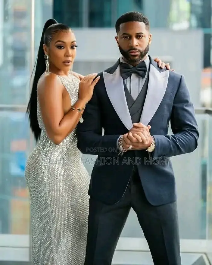 Luxury Shimmering Silver Column Gown With Illusion Back