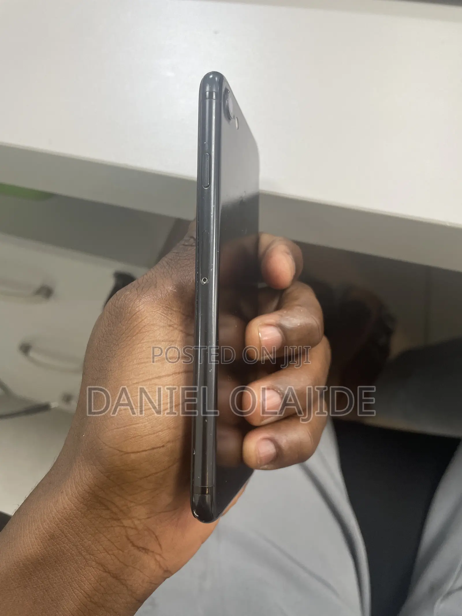 Apple iPhone 7 32 GB Black