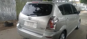 Toyota Verso 2009 Silver
