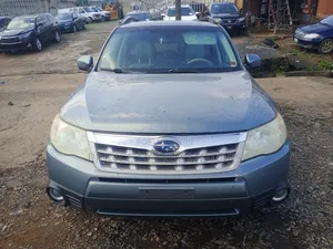 Subaru DL 2011 Green