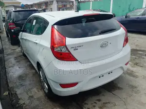Hyundai Accent SE 2013 White