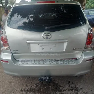 Toyota Verso 2009 Silver