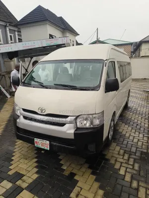 Toyota Hiace 2014 White