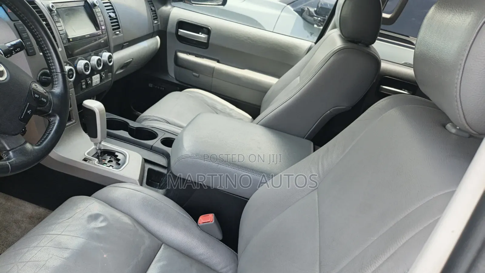 Toyota Sequoia 2010 Silver