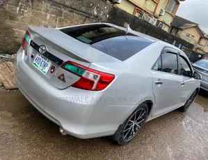 Toyota Camry 2014 Silver
